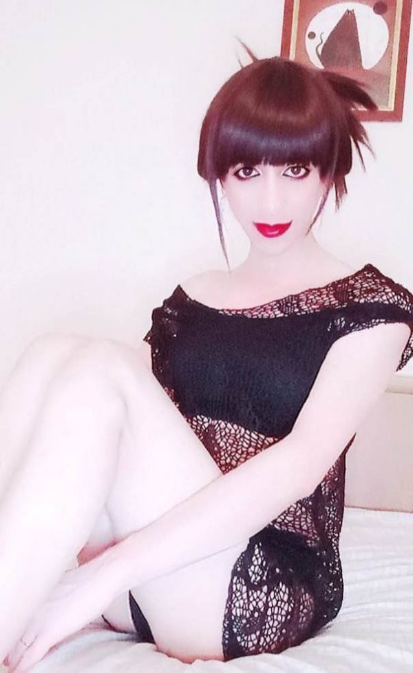 Транссексуалка Лея