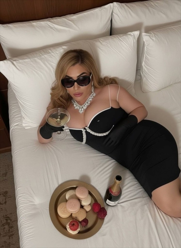 Транссексуалка Жанна